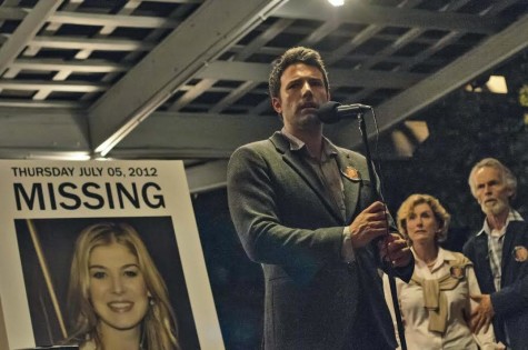 Ben Affleck gives a public speech beside his in-laws in David Fincher's "Gone Girl".