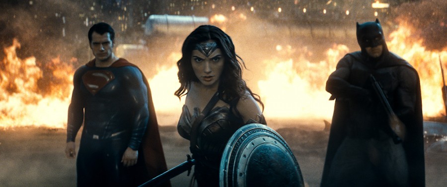 (l-r) Henry Cavill as Superman, Gal Gadot as Wonder Woman and Ben Affleck as Batman in BATMAN V SUPERMAN: DAWN OF JUSTICE. ©Warner Bros. Entertainment.